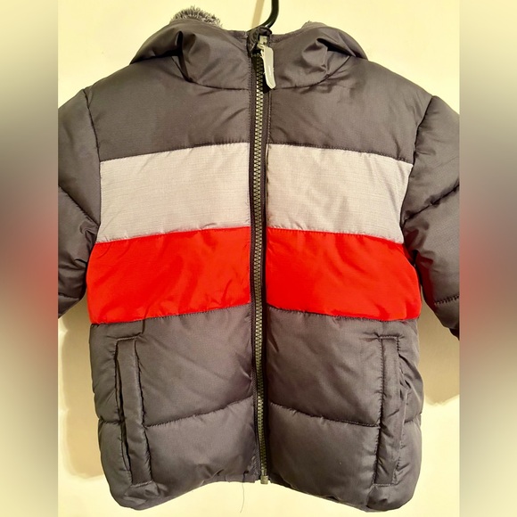 Little Boy’s Sz 2T Black, Gray & Red Members Mark Fleece Lined Cozy Puffer Coat - Picture 9 of 14